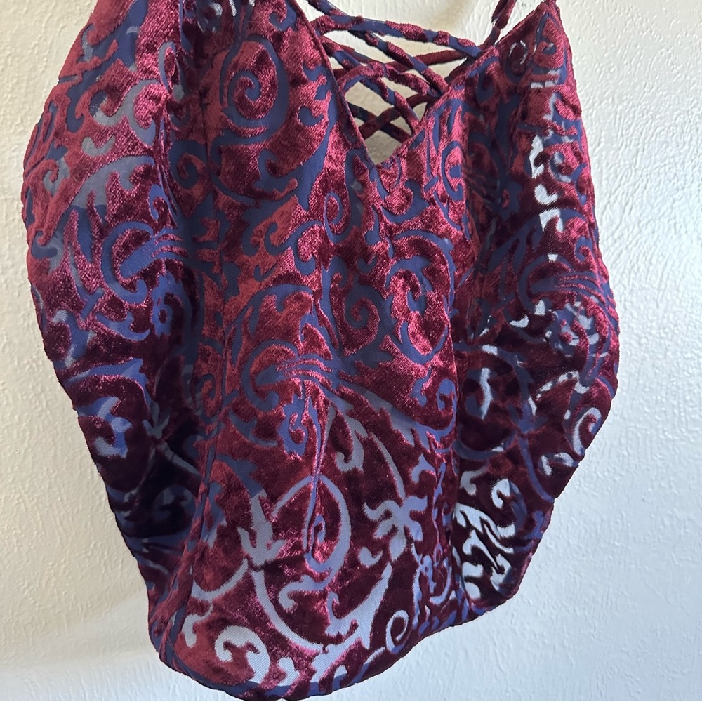 Velvet top